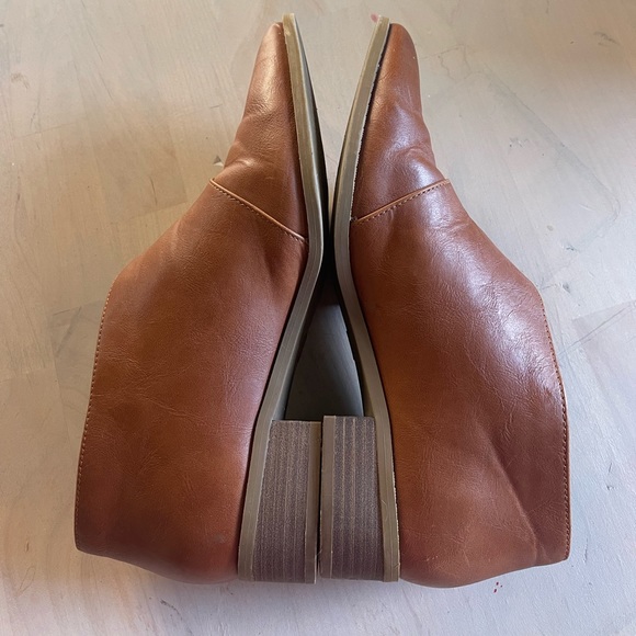 Universal Threads Women’s clogs - Picture 5 of 5